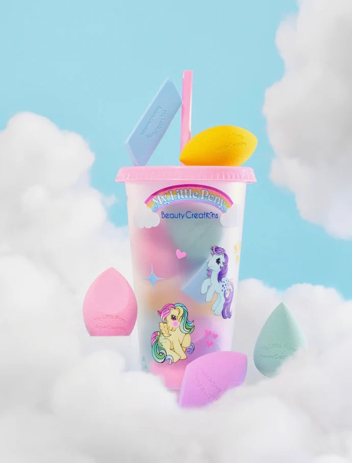 Reusable cup with blenders