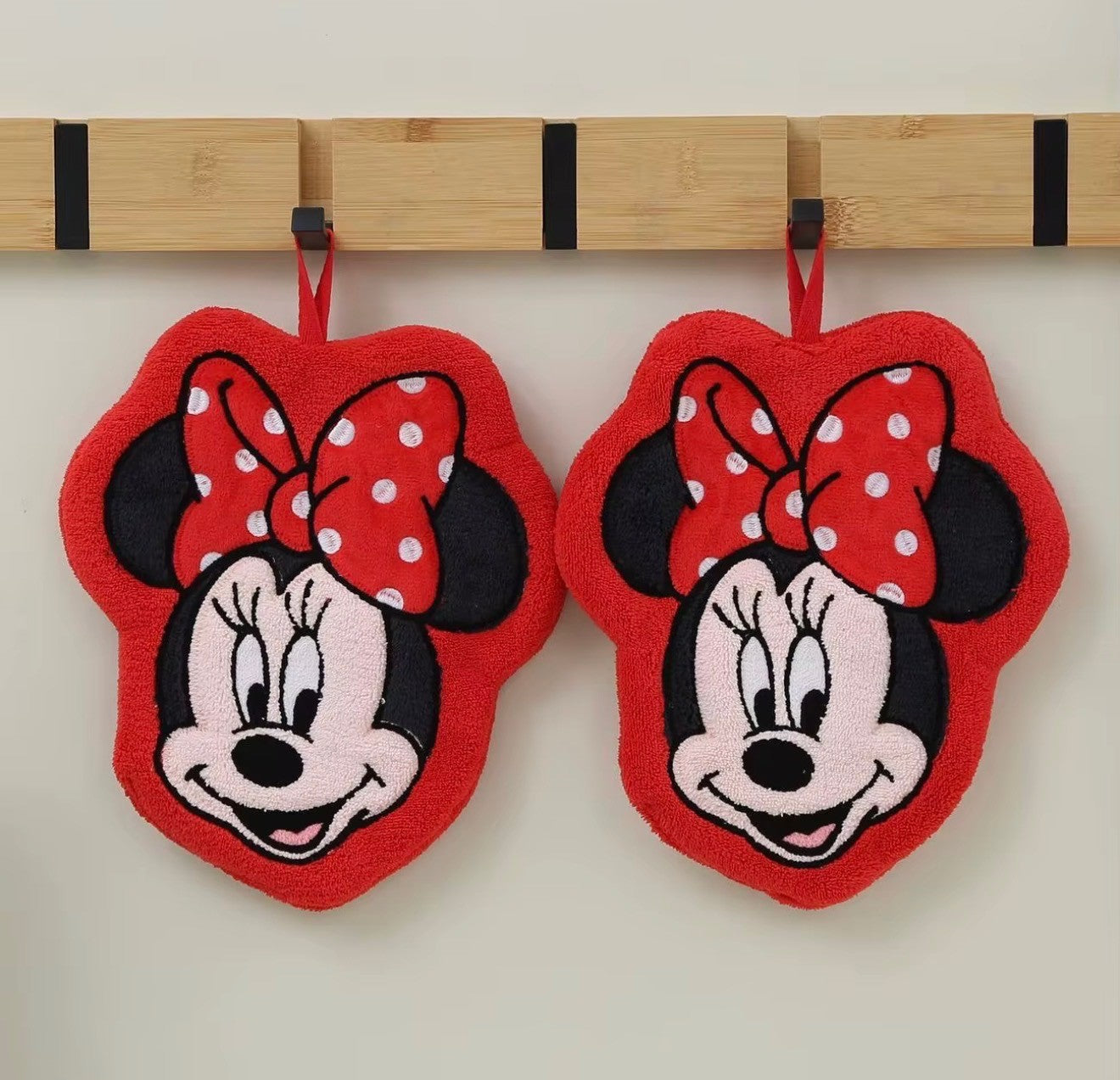 Ultra-soft and absorbent hand towels featuring cute character-inspired designs. Lightweight, fluffy, and perfect for daily use at home or on the go.
